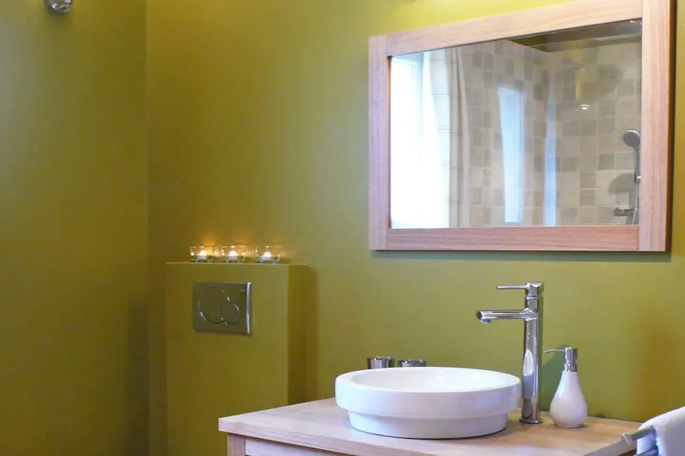 Photo de la salle de bain d'un gite de style provençal