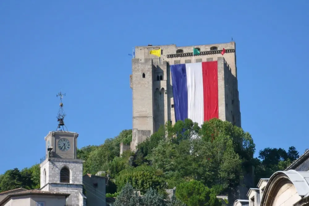 Photographie du plus haut donjon de France à Crest