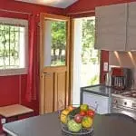 Photo d'un coin à manger dans maison de vacances dans la Drôme